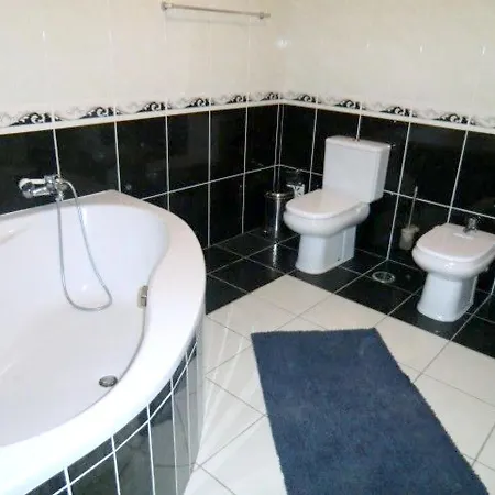 וילה Seaside In With Private Pool